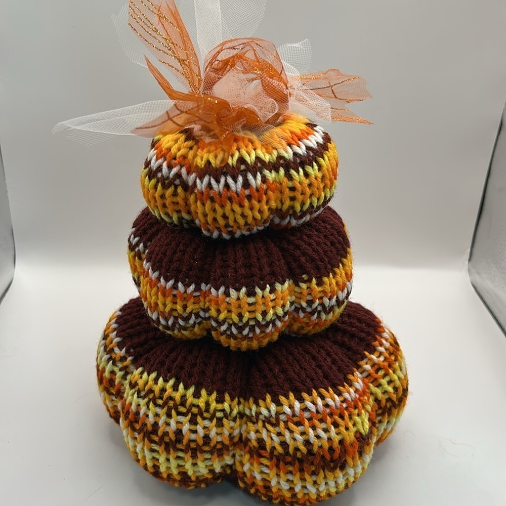 Handcrafted Multicolor Knit Pumpkin stack - Picture 5 of 9